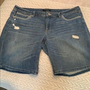 WHBM Girlfriend Jean Shorts
